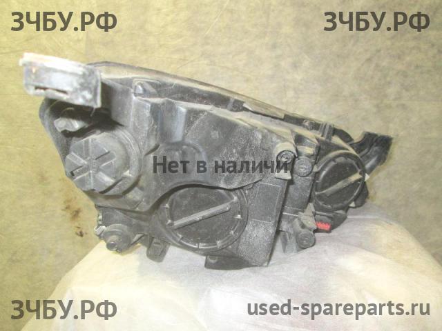 Opel Astra J Фара левая