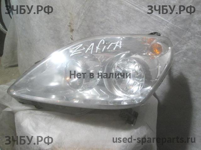 Opel Zafira B Фара левая