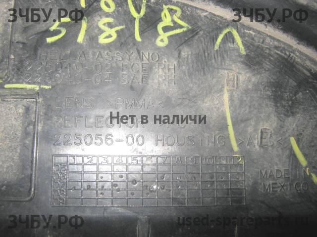 Nissan Tiida 1 Фонарь правый