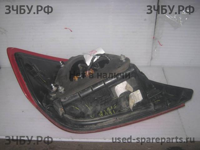 Nissan Tiida 1 Фонарь правый