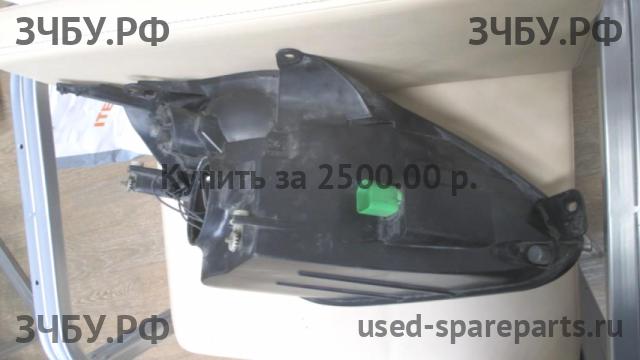 Ford Fiesta 5 Фара левая