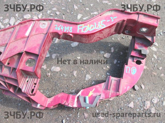 Ford Focus 3 Панель передняя (телевизор)