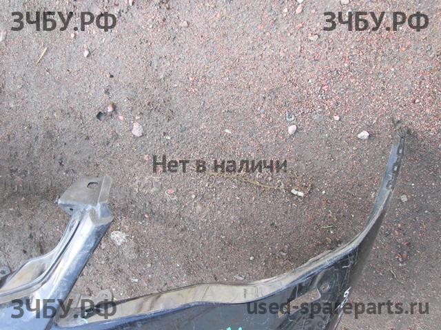 Honda Civic 8 (4D) Бампер передний