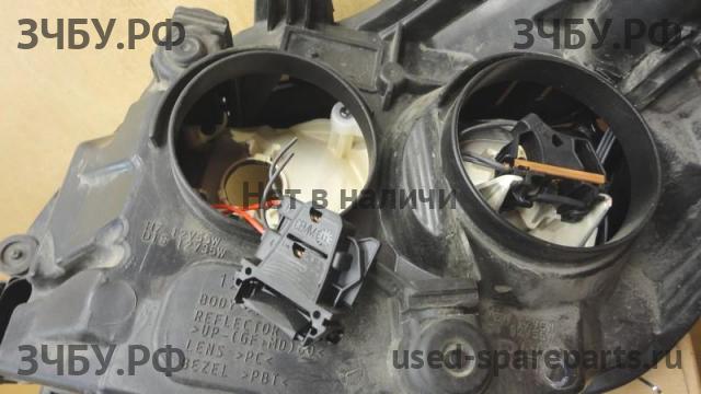 Ford Focus 2 (рестайлинг) Фара правая