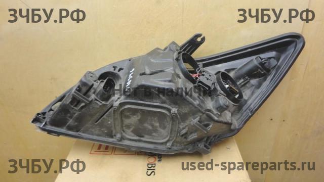 Ford Focus 2 (рестайлинг) Фара правая
