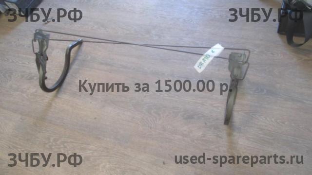 KIA Cerato 2 Петля крышки багажника