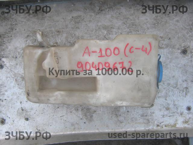 Audi 100 [C4] Бачок омывателя лобового стекла