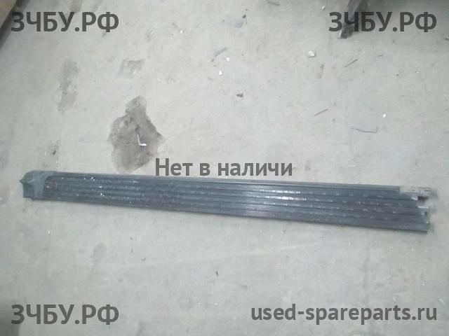 Toyota Land Cruiser 200 Подножка