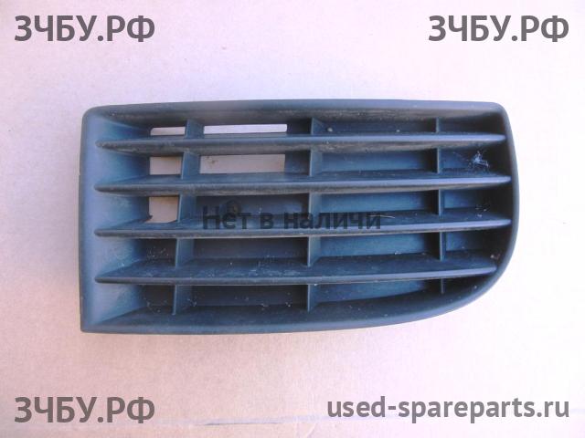 Volkswagen Golf 5 Заглушка в бампер