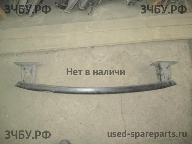 Ford Focus 2 Усилитель бампера задний
