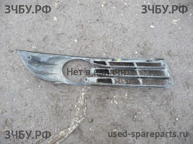 Volkswagen Passat B6 Рамка противотуманной фары левой