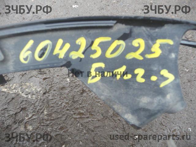Volkswagen Passat B6 Рамка противотуманной фары левой