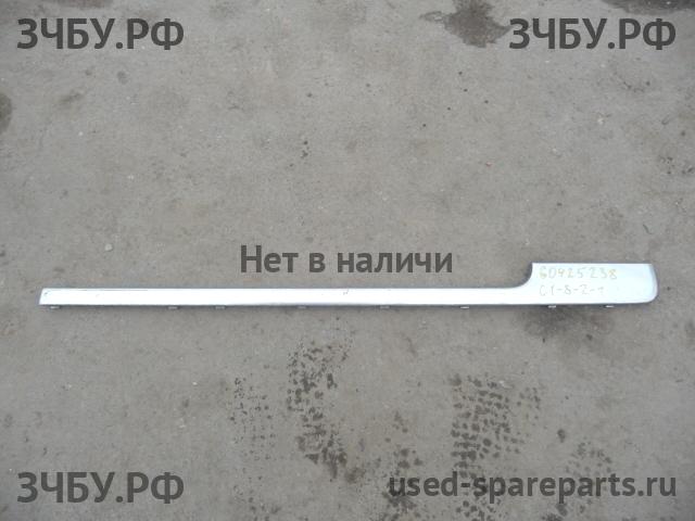 Land Rover Range Rover 4 Молдинг двери