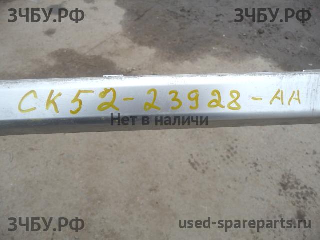 Land Rover Range Rover 4 Молдинг двери