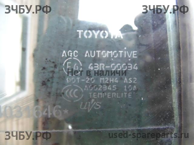 Toyota Land Cruiser 200 Стекло двери задней левой