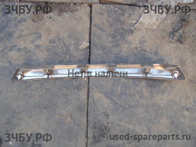 Lexus RX (3) 350/450h Накладка на дверь багажника