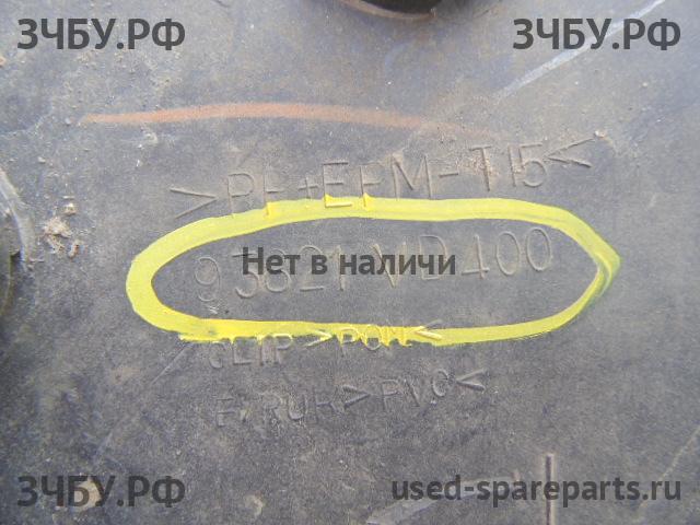 Nissan Patrol (Y61) Накладка двери задней левой