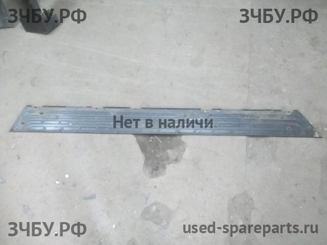 Mitsubishi Pajero/Montero 4 Подножка