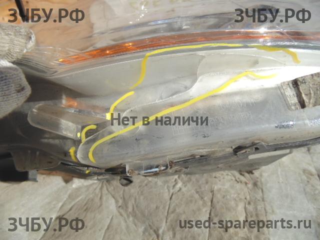 Citroen C4 (2) Фара левая