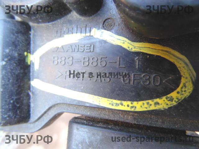 Mazda 3 [BK] Замок двери