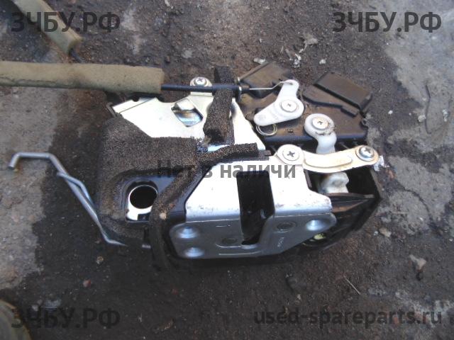 Mazda 3 [BK] Замок двери