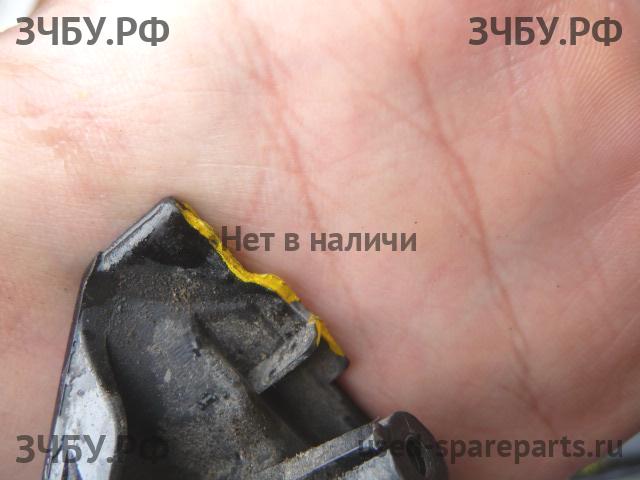 Honda Civic 8 (4D) Решетка радиатора