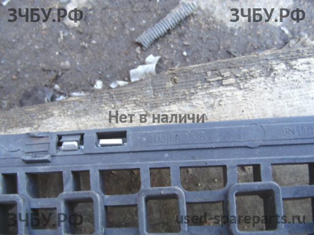 Ford Fusion Решетка радиатора