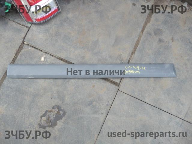 Ford Fusion Молдинг двери