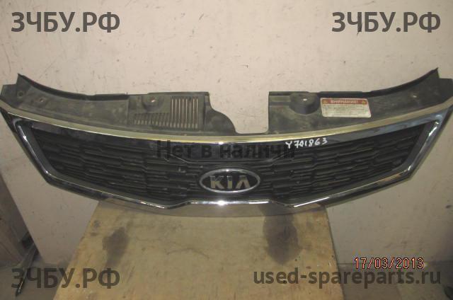 KIA Ceed 1 Решетка радиатора