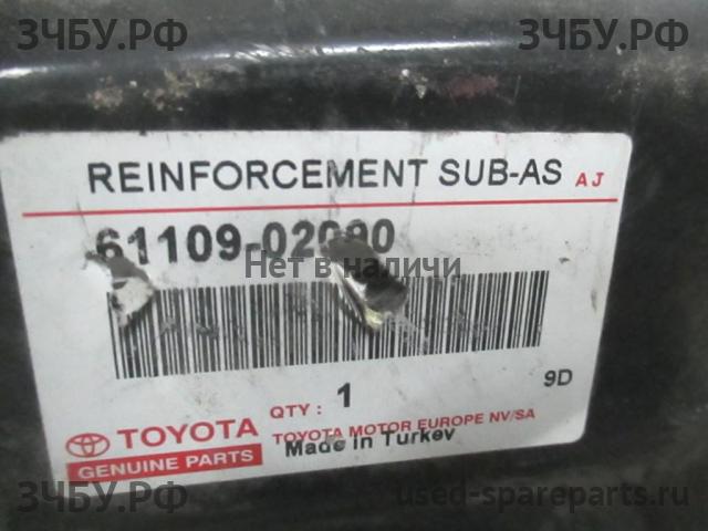 Toyota Auris 1 (E150) Элемент кузова
