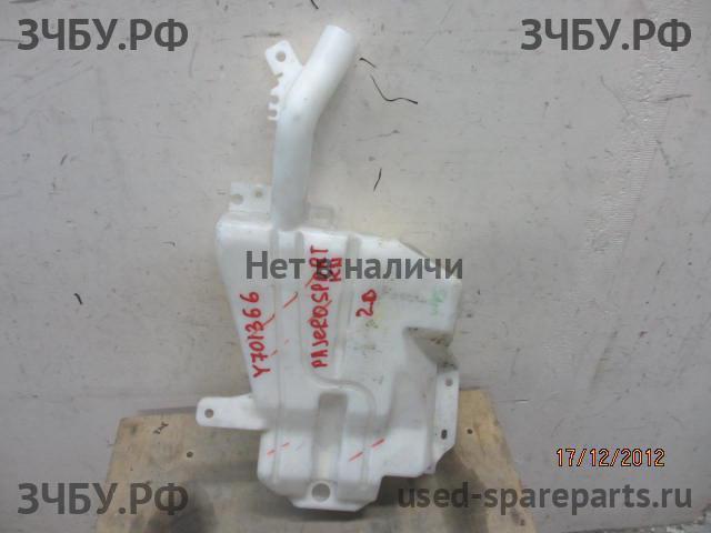 Mitsubishi Pajero/Montero Sport 2 (KH) Бачок омывателя лобового стекла