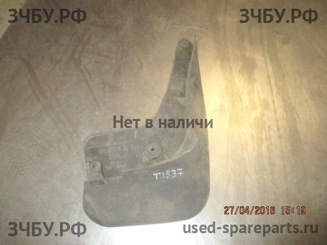 Ford Focus 3 Брызговик задний правый