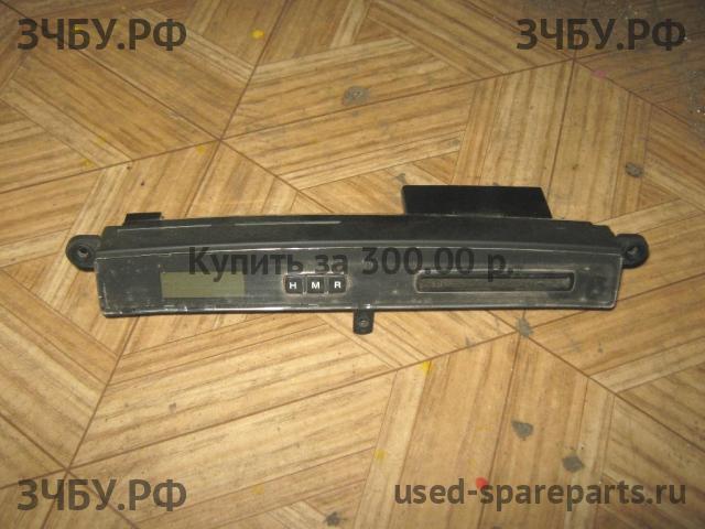 Hyundai Tucson 1 Часы