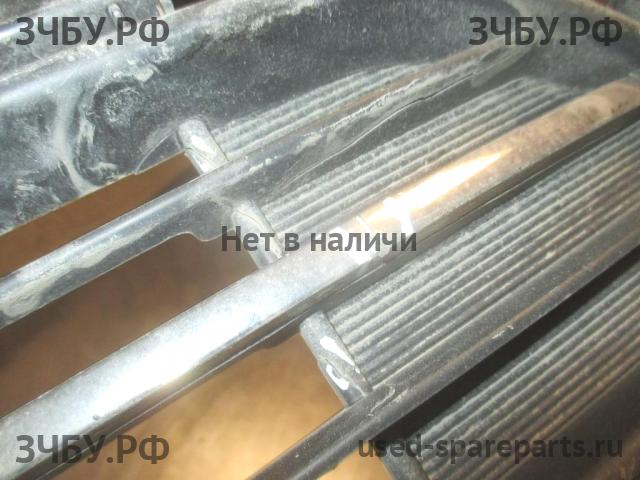 KIA Rio 3 Решетка в бампер