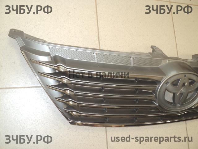 Toyota Camry 7 (V50) Решетка радиатора