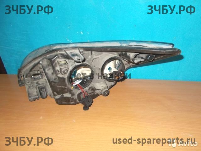 Ford Focus 2 (рестайлинг) Фара правая