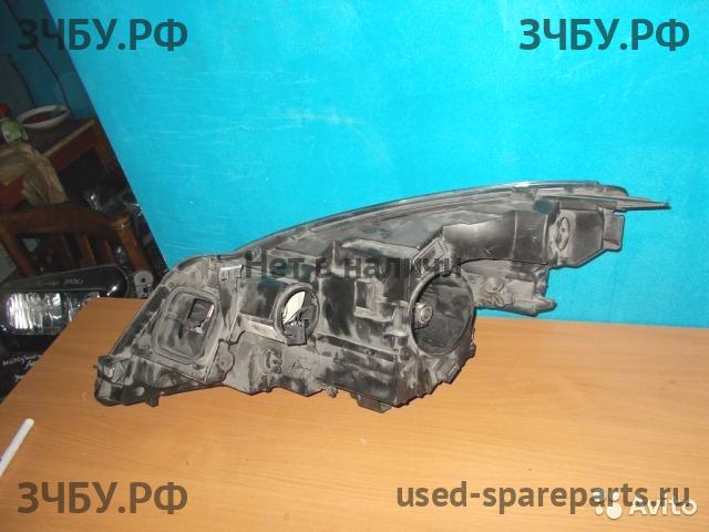 Opel Zafira C Фара правая