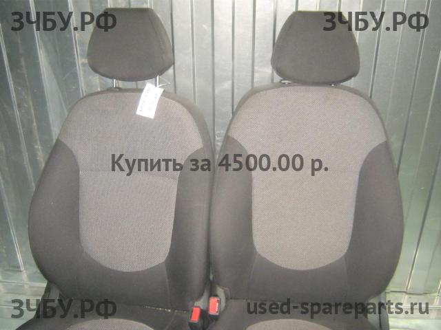 Hyundai Solaris 1 Сиденья (комплект)