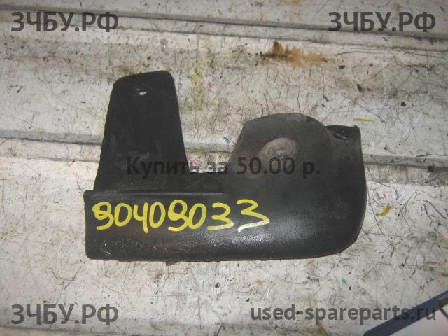 Hyundai Accent 2 Брызговик задний правый