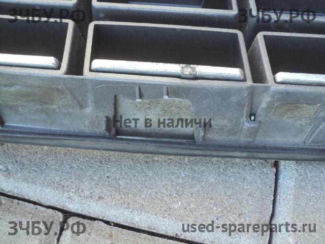 Volvo XC-90 (1) Решетка радиатора