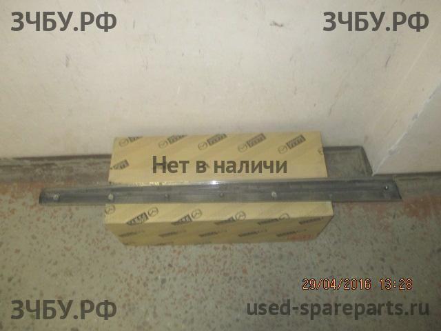 Lexus LS (4) 460/600 Накладка двери передней правой