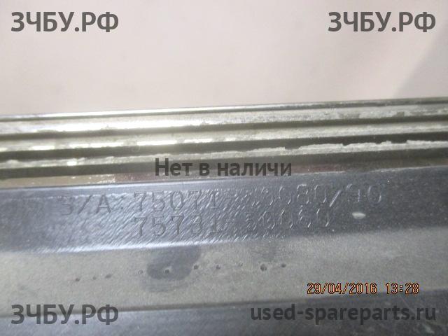Lexus LS (4) 460/600 Накладка двери передней правой