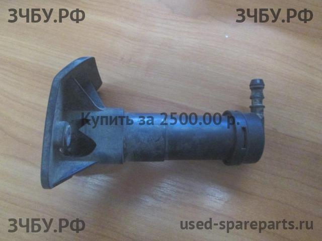 Honda Pilot (2) Форсунка омывателя фары левая