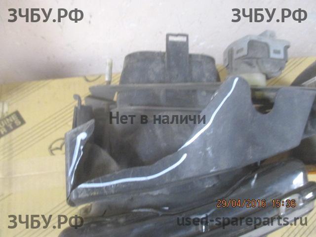 Hummer H-3 Фара левая
