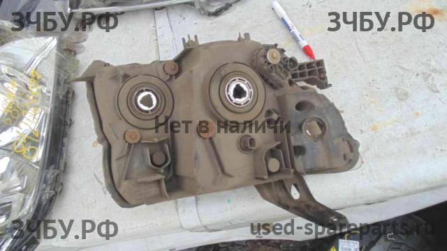 Mitsubishi Pajero/Montero 4 Фара левая