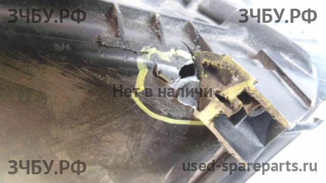 Toyota RAV 4 (3) Фара правая