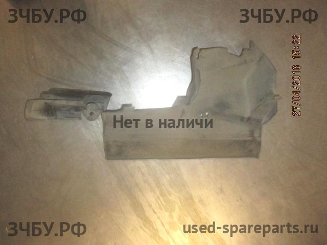 Ford Mondeo 4 Воздуховод радиатора