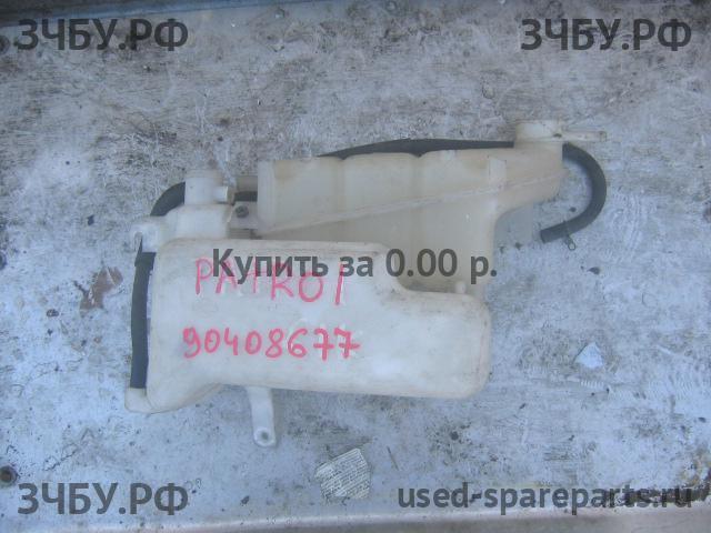 Nissan Patrol (Y61) Бачок расширительный