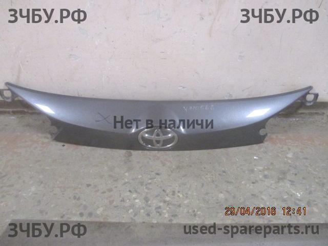 Toyota RAV 4 (4) Накладка на дверь багажника