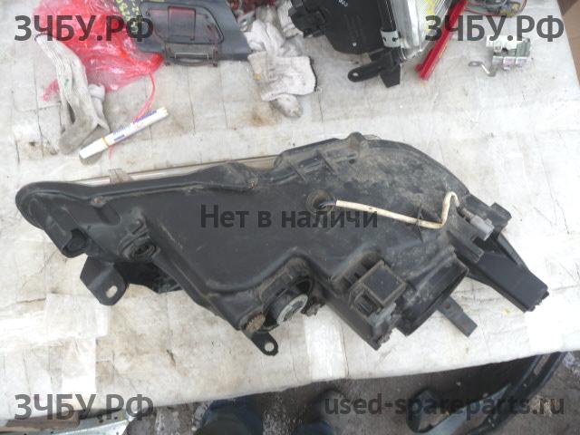 Toyota Camry 7 (V50) Фара левая